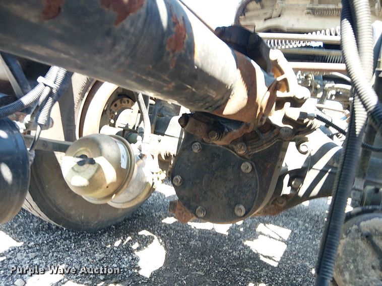 image for item YA3573 2016 Western Star 4700 semi truck