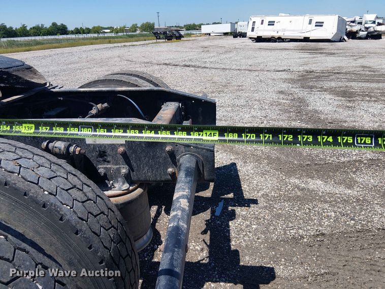 image for item YA3573 2016 Western Star 4700 semi truck