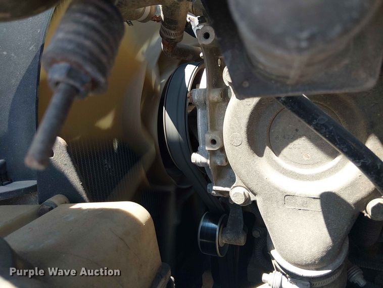 image for item YA3573 2016 Western Star 4700 semi truck