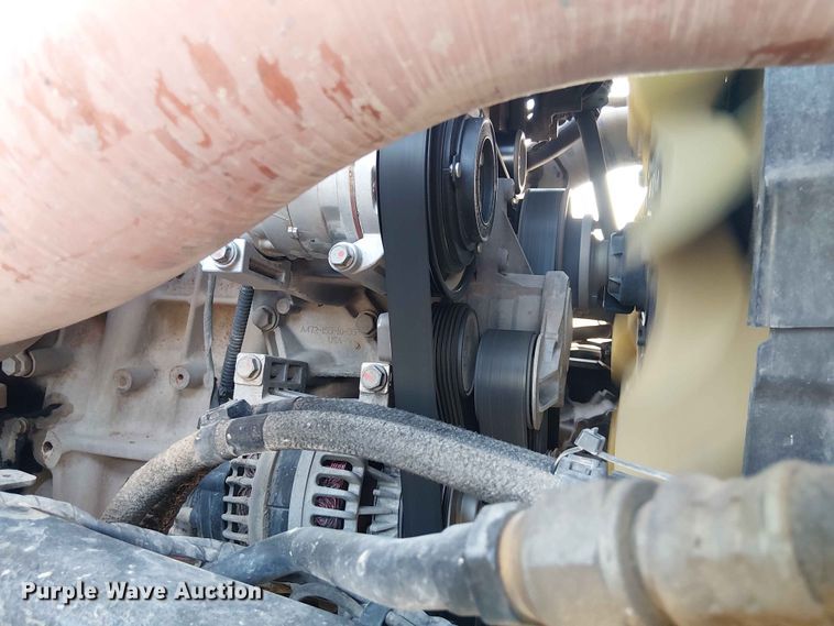 image for item YA3574 2022 Western Star 4900 semi truck