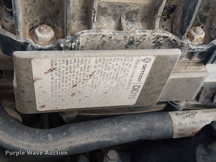 image for item YA3574 2022 Western Star 4900 semi truck