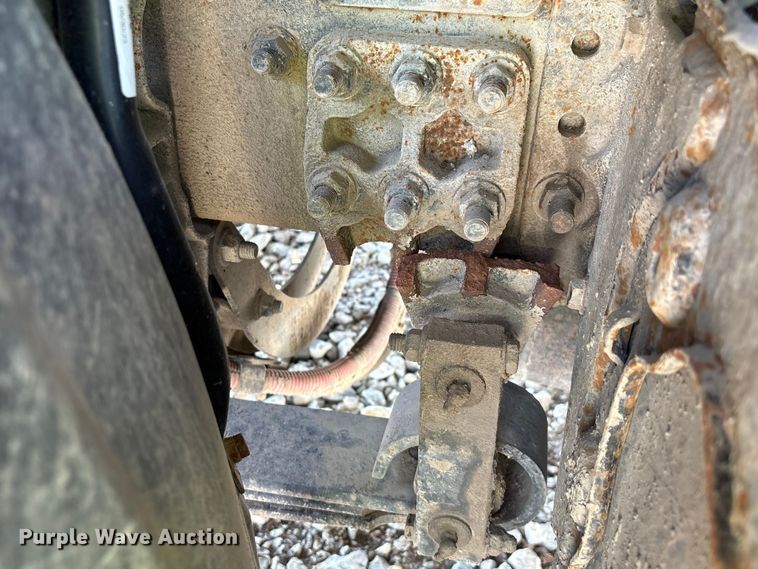 image for item YA3627 2017 Freightliner 114SD fuel truck