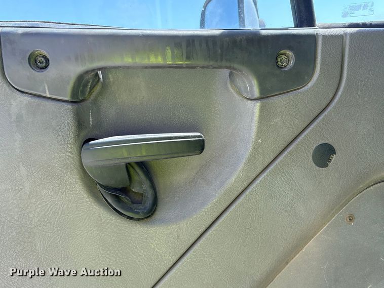image for item YA3627 2017 Freightliner 114SD fuel truck
