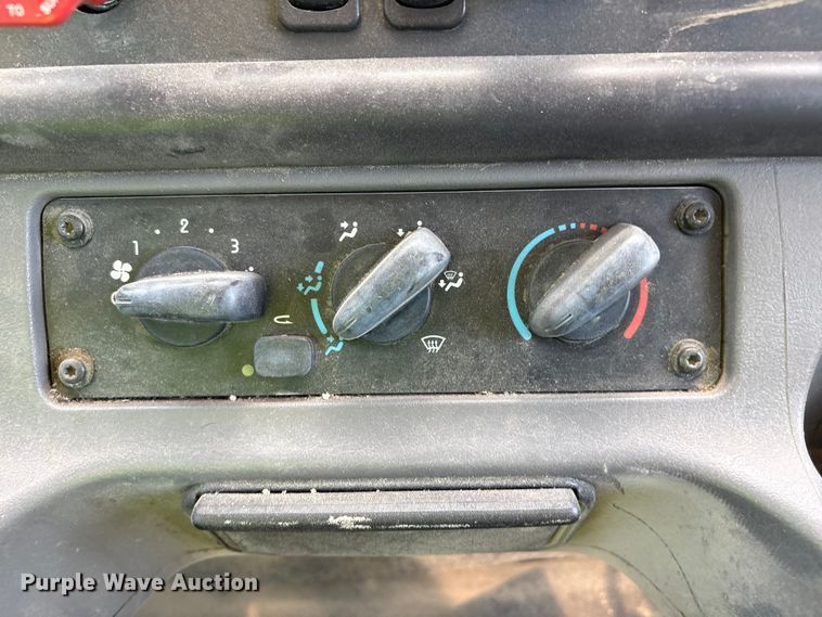 image for item YA3627 2017 Freightliner 114SD fuel truck