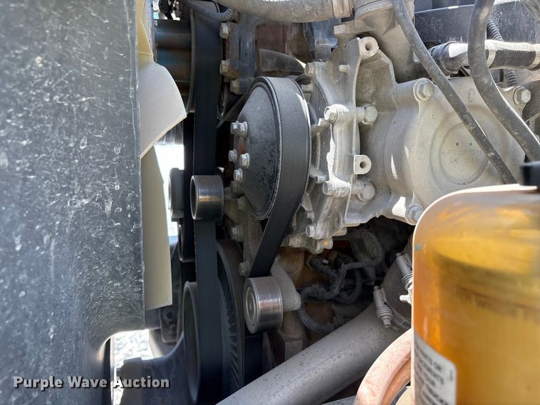image for item YA3627 2017 Freightliner 114SD fuel truck