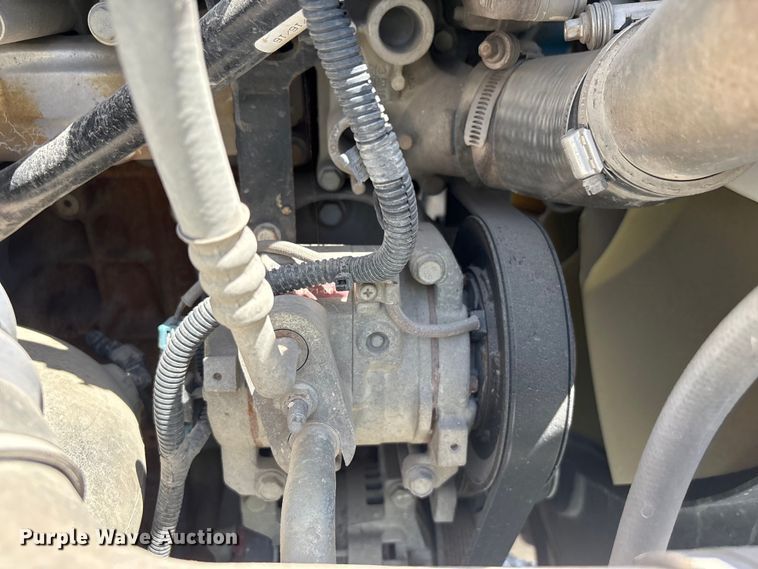 image for item YA3627 2017 Freightliner 114SD fuel truck