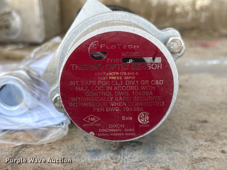 image for item YA3627 2017 Freightliner 114SD fuel truck