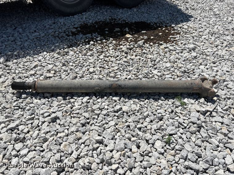 image for item YA3627 2017 Freightliner 114SD fuel truck