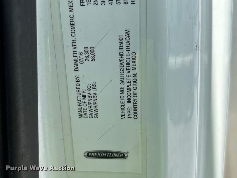 image for item YA3627 2017 Freightliner 114SD fuel truck