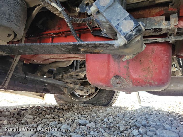 image for item YA3734 2020 Peterbilt  389 semi truck