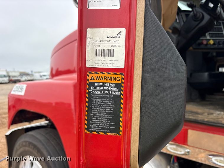 image for item YA3735 2025 Mack Pinnacle PI64T semi truck