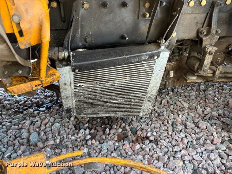 image for item YA3764 2021 Peterbilt 520 refuse truck