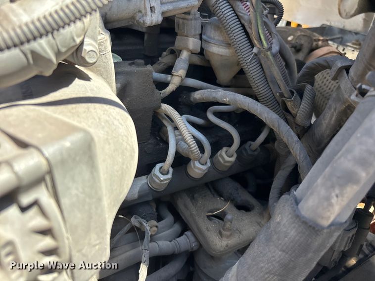 image for item YA3764 2021 Peterbilt 520 refuse truck