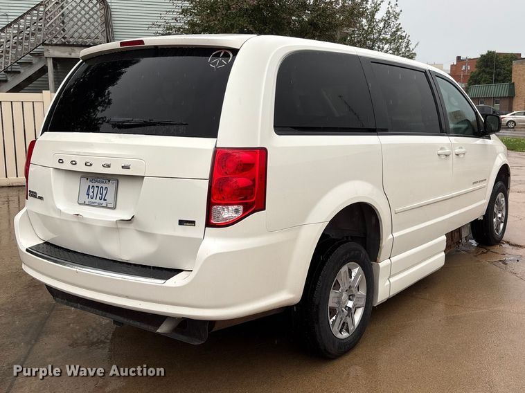 image for item DO5238 2012 Dodge Grand Caravan handicap accessible van