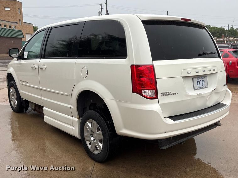 image for item DO5238 2012 Dodge Grand Caravan handicap accessible van