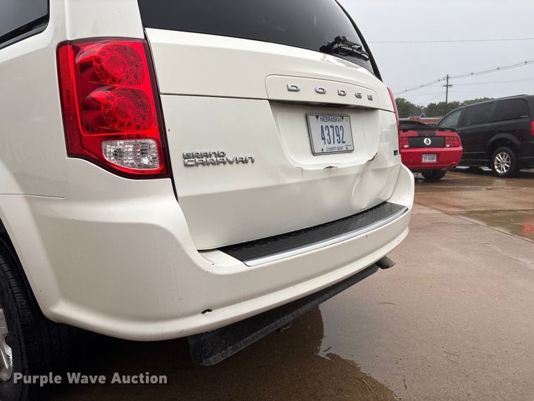 image for item DO5238 2012 Dodge Grand Caravan handicap accessible van