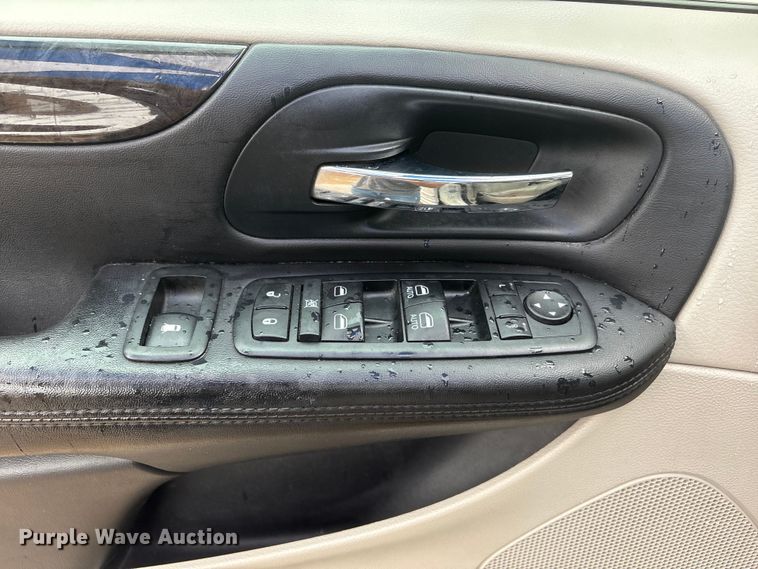 image for item DO5238 2012 Dodge Grand Caravan handicap accessible van