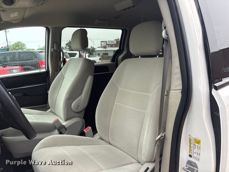image for item DO5238 2012 Dodge Grand Caravan handicap accessible van