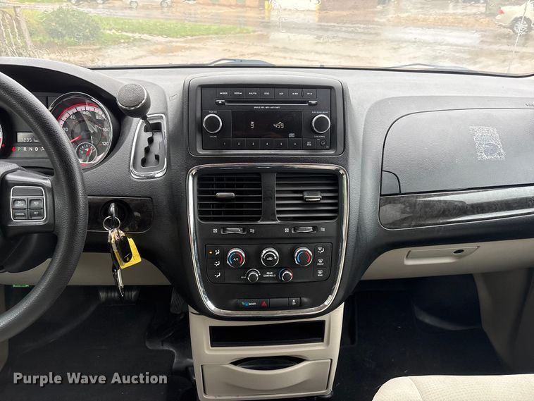 image for item DO5238 2012 Dodge Grand Caravan handicap accessible van