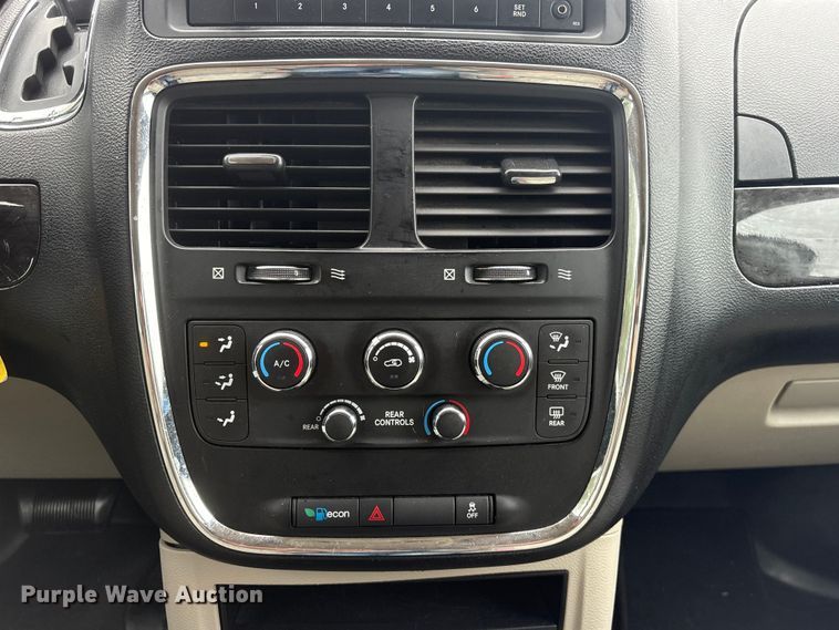 image for item DO5238 2012 Dodge Grand Caravan handicap accessible van