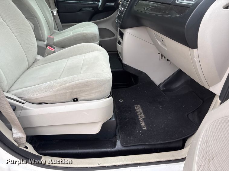 image for item DO5238 2012 Dodge Grand Caravan handicap accessible van
