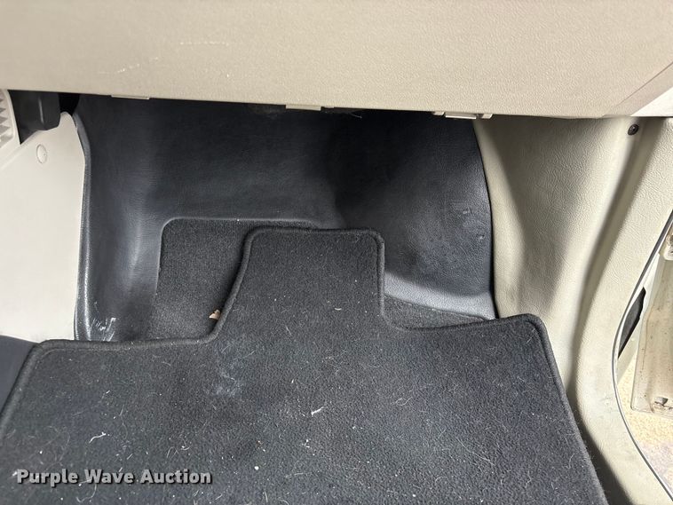 image for item DO5238 2012 Dodge Grand Caravan handicap accessible van