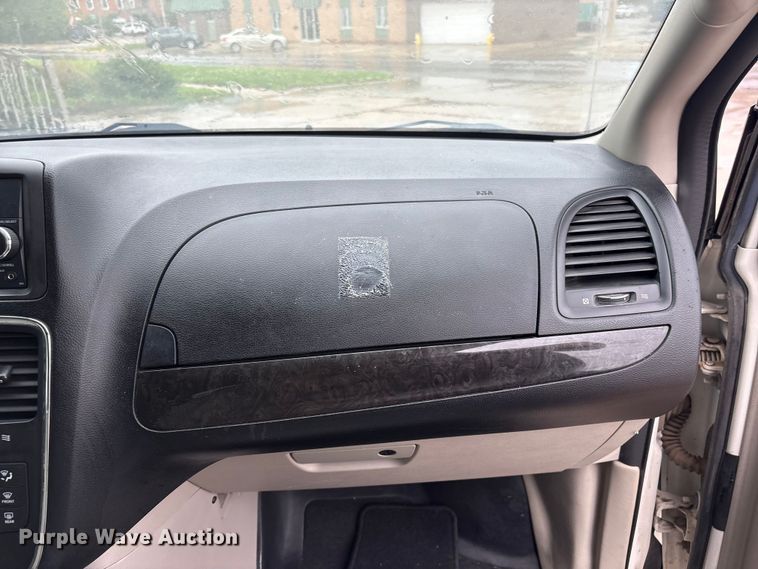 image for item DO5238 2012 Dodge Grand Caravan handicap accessible van