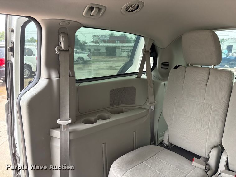 image for item DO5238 2012 Dodge Grand Caravan handicap accessible van