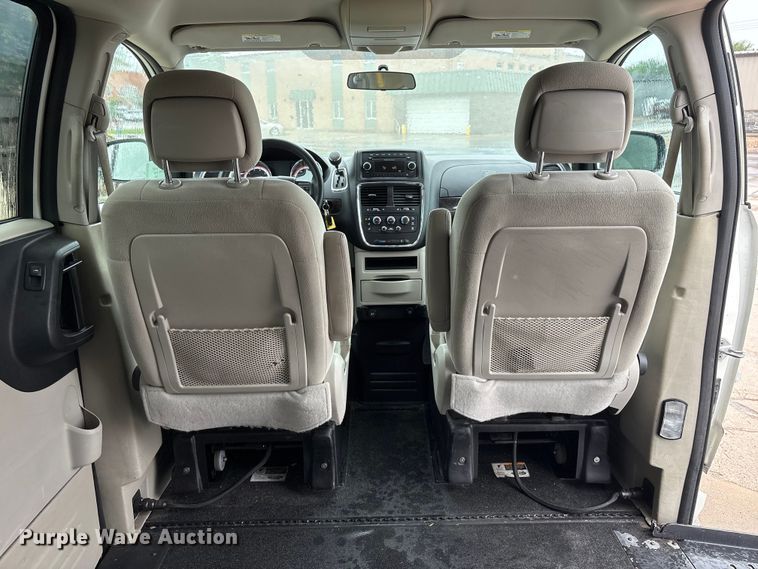 image for item DO5238 2012 Dodge Grand Caravan handicap accessible van