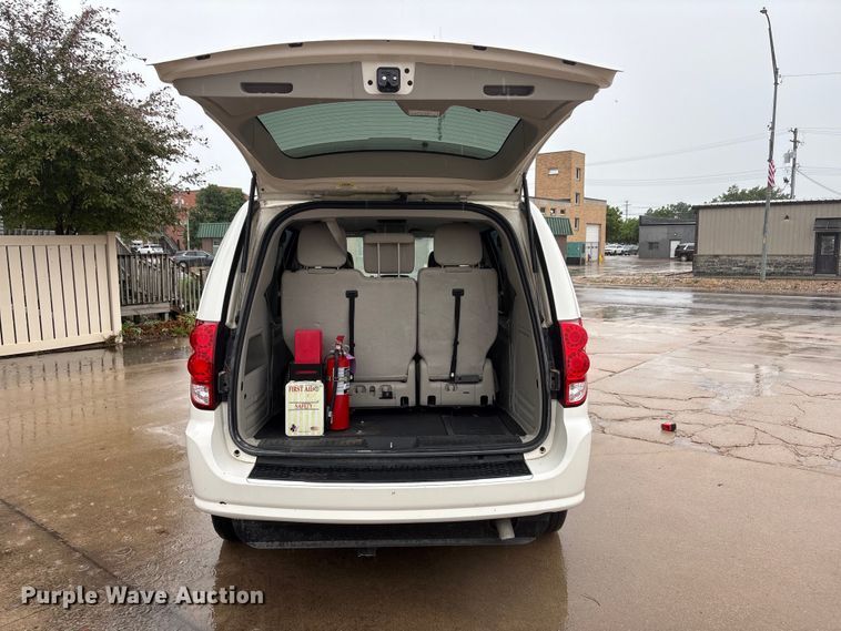 image for item DO5238 2012 Dodge Grand Caravan handicap accessible van