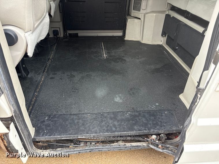 image for item DO5238 2012 Dodge Grand Caravan handicap accessible van