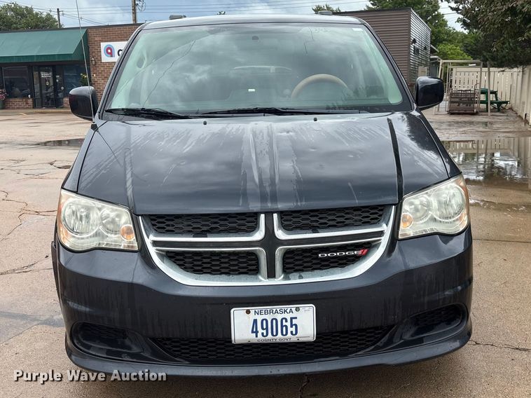 image for item DO5239 2013 Dodge Grand Caravan handicap accessible van