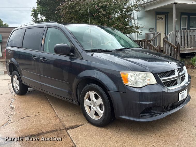 image for item DO5239 2013 Dodge Grand Caravan handicap accessible van