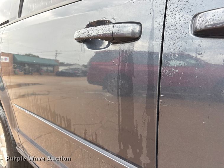 image for item DO5239 2013 Dodge Grand Caravan handicap accessible van