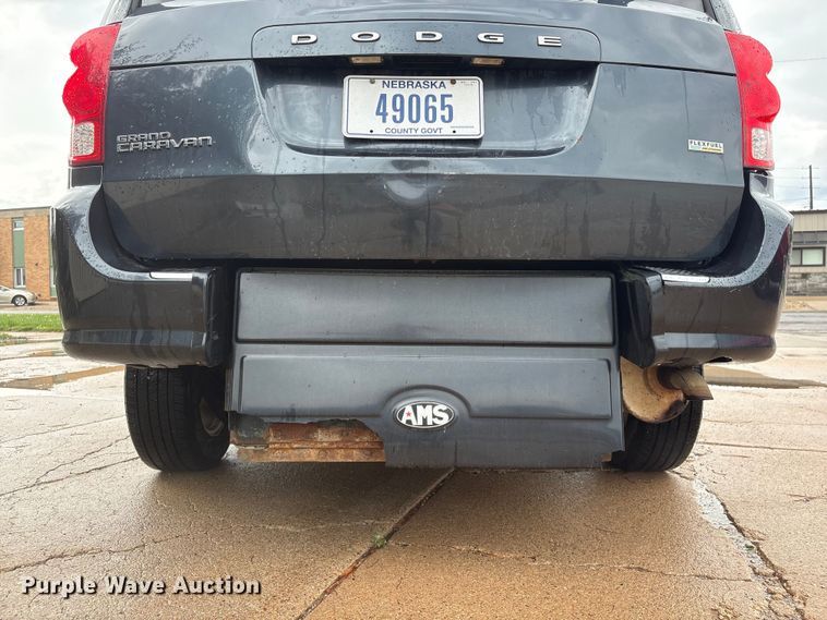 image for item DO5239 2013 Dodge Grand Caravan handicap accessible van