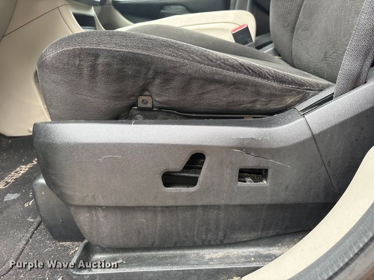image for item DO5239 2013 Dodge Grand Caravan handicap accessible van