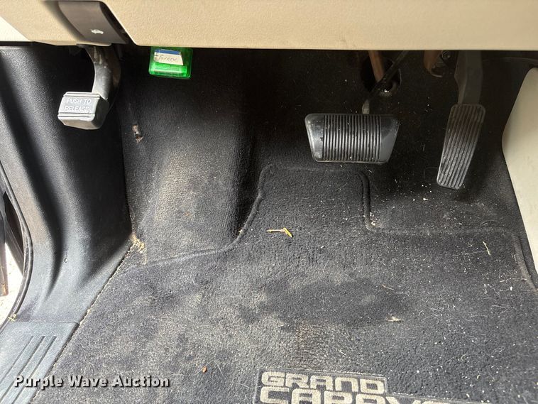 image for item DO5239 2013 Dodge Grand Caravan handicap accessible van