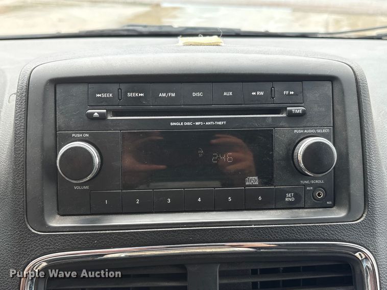 image for item DO5239 2013 Dodge Grand Caravan handicap accessible van