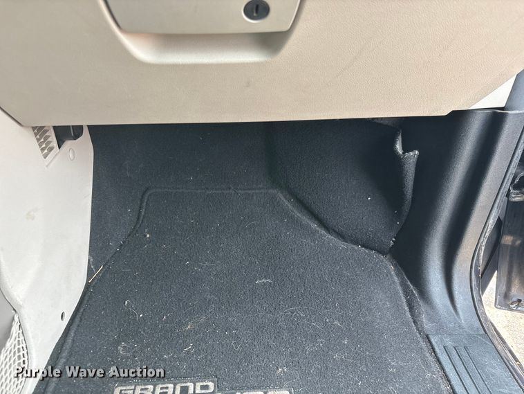 image for item DO5239 2013 Dodge Grand Caravan handicap accessible van