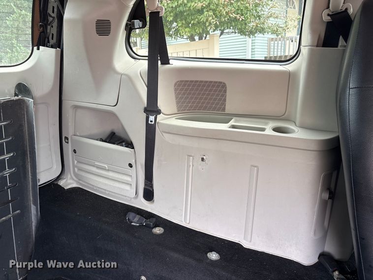 image for item DO5239 2013 Dodge Grand Caravan handicap accessible van