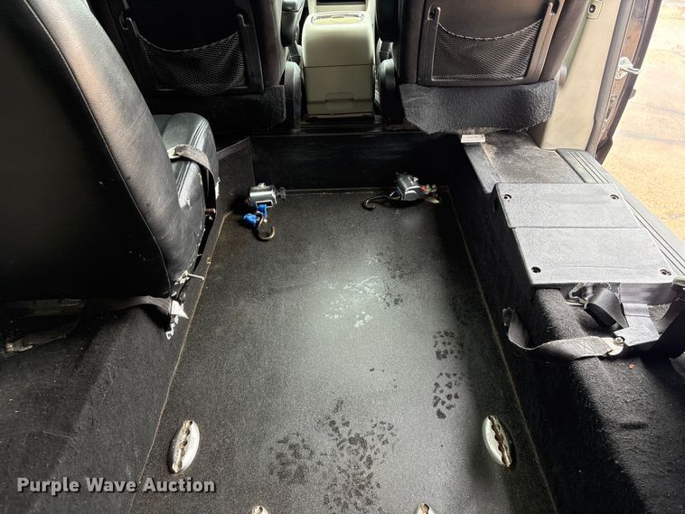 image for item DO5239 2013 Dodge Grand Caravan handicap accessible van
