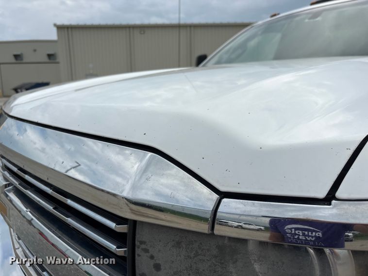 image for item DO5243 2015 Chevrolet Silverado 3500HD pickup truck