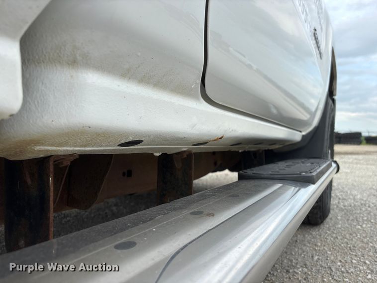 image for item DO5243 2015 Chevrolet Silverado 3500HD pickup truck