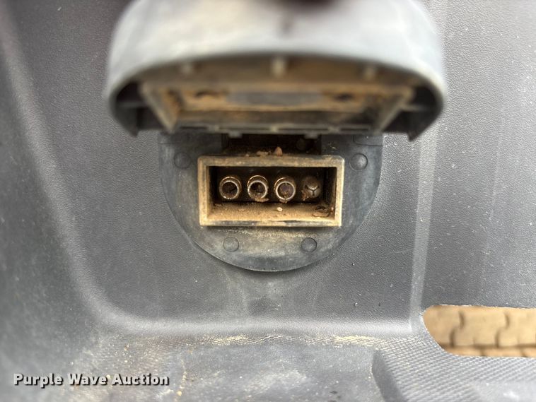 image for item DO5243 2015 Chevrolet Silverado 3500HD pickup truck