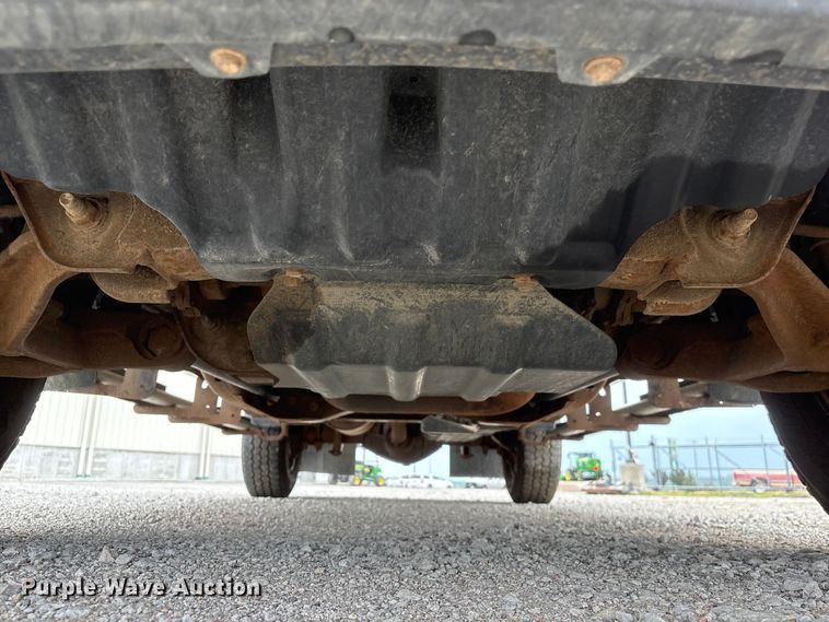 image for item DO5243 2015 Chevrolet Silverado 3500HD pickup truck