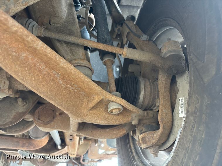 image for item DO5243 2015 Chevrolet Silverado 3500HD pickup truck