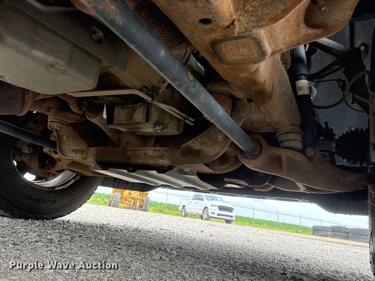 image for item DO5243 2015 Chevrolet Silverado 3500HD pickup truck