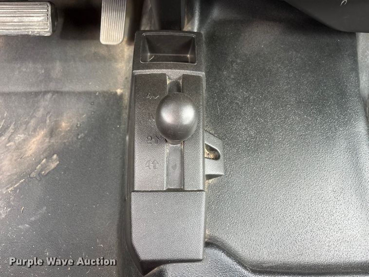 image for item DO5243 2015 Chevrolet Silverado 3500HD pickup truck