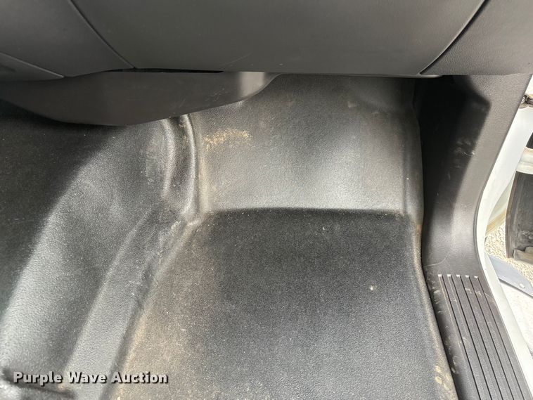 image for item DO5243 2015 Chevrolet Silverado 3500HD pickup truck