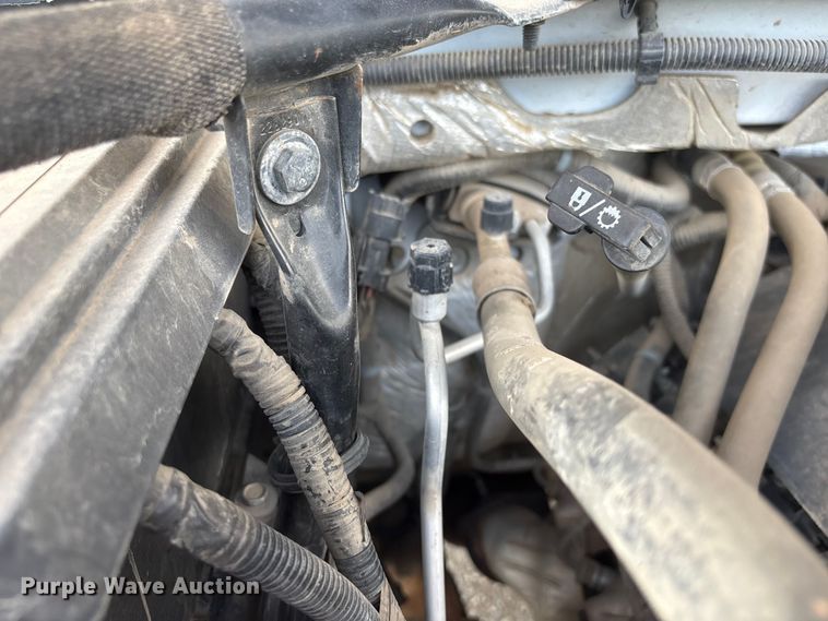 image for item DO5243 2015 Chevrolet Silverado 3500HD pickup truck